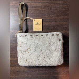 Patricia Nash Brand New White Fur Cassini Wristlet Clutch Bag NWT